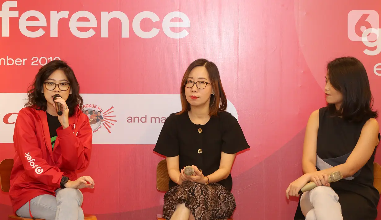Senior Marketing Manager GoFood Marsela Renata memberi keterangan pers saat peluncuran GoFood Exclusive di Jakarta, Kamis (7/11/2019). GoFood menghadirkan 300 hidangan eksklusif dari 200 pemegang merek kuliner yang dapat dipesan melalui GoFood Exclusive. (Liputan6.com/Fery Pradolo)
