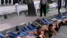Dari tangan puluhan anggota ormas kepemudaan, polisi menyita sejumlah balok, bambu dan senjata tajam. 
