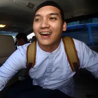 Setelah beberapa hari menjadi perhatian publik terkait kemarahannya pada kekasihnya, Marshanda, Egi John mulai muncul. Ia mengungkapkan alasannya kenapa bisa begitu marah dengan mantan kekasihnya. (Nurwahyunan/Bintang.com)