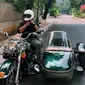 Darma Mangkuluhur Hutomo mengendarai motor gede milik almarhum Soeharto (Dok.Instagram/@darmamh/https://www.instagram.com/p/B08AY8mBw5J/Komarudin)
