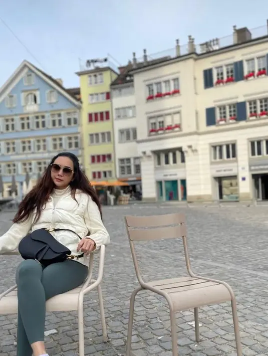 Nggak cuma di Swiss, Aura Kasih juga melanjutkan perjalanannya ke Milan, Italia.  (Instagram/aurakasih).
