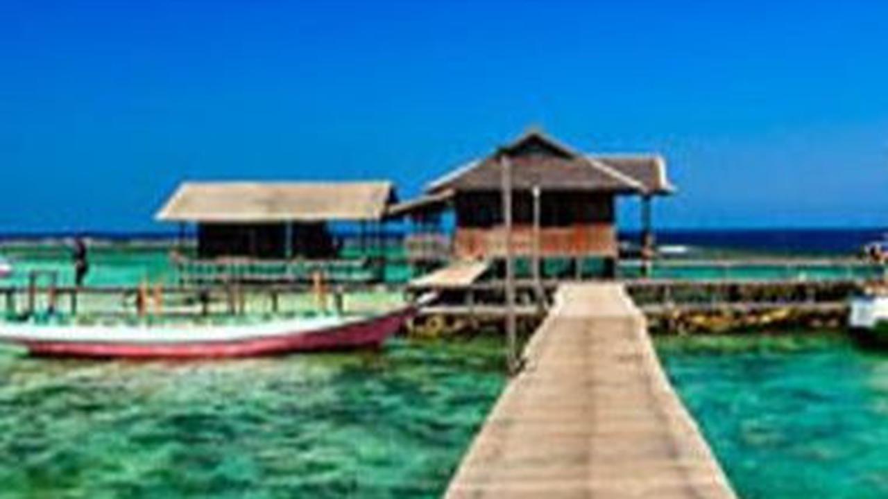 10.	Taman Nasional Karimunjawa