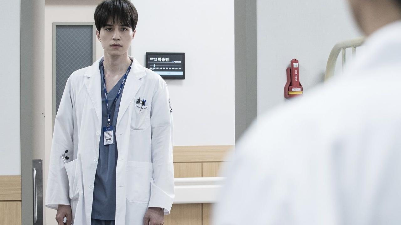 8 Drama Korea Mirip RESIDENT PLAYBOOK, Terbaik tentang Kehidupan Dunia Residen