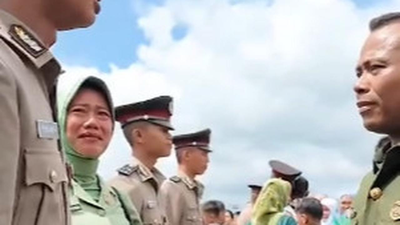 Rendi Pemuda Disabilitas Resmi Jadi Polisi