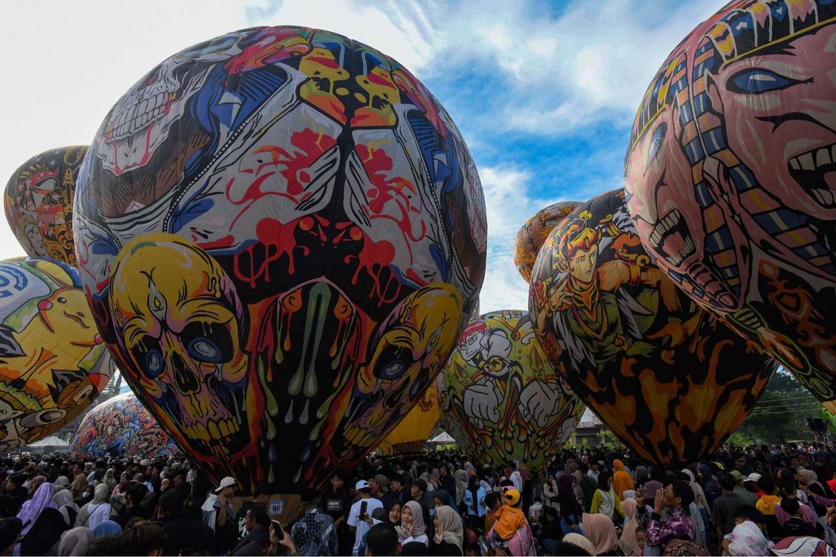 Keindahan warna-warni balon udara di Wonosobo