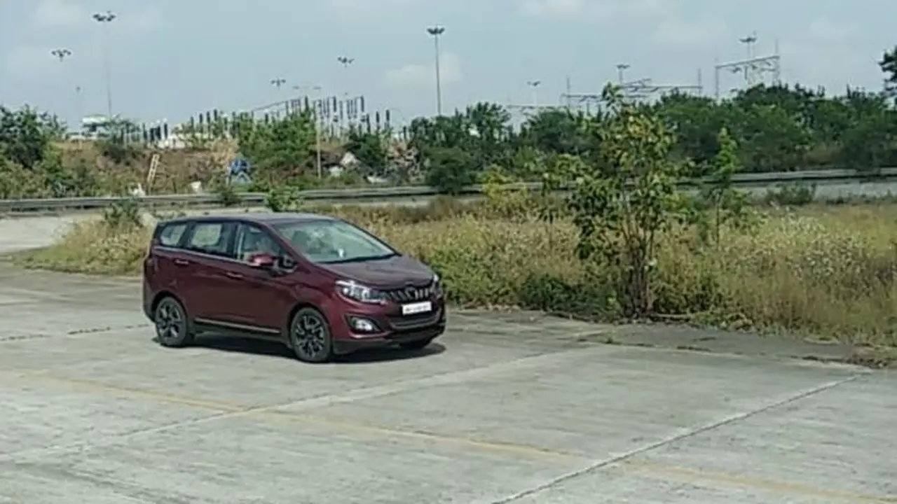 Mahindra Marazzo