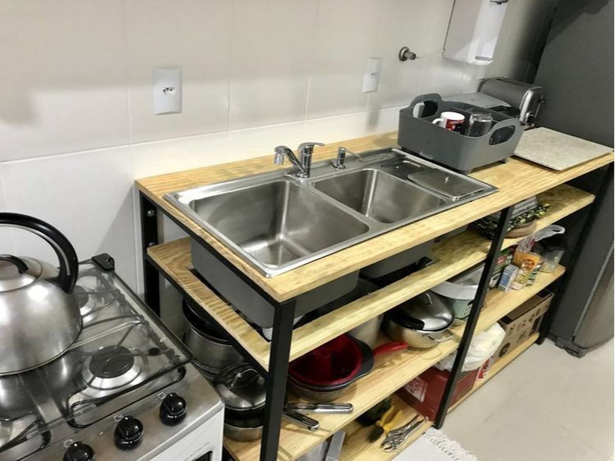 Desain Meja Kompor Minimalis