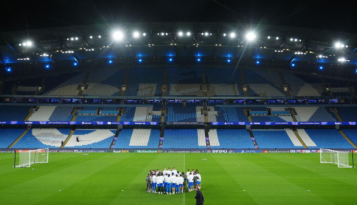 Real Madrid akan melakoni laga sengit pada leg 2 babak 16 besar Liga Champions 2026 melawan Manchester City. (AP Photo/PA/Martin Rickett)