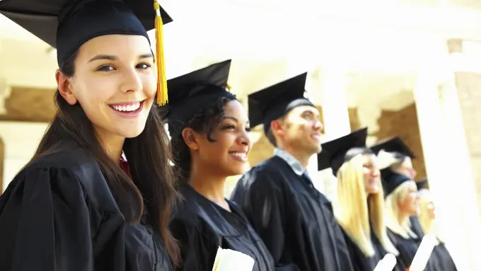 6 Jurusan Kuliah yang Punya Peluang Tinggi Cepat Dapat Pekerjaan