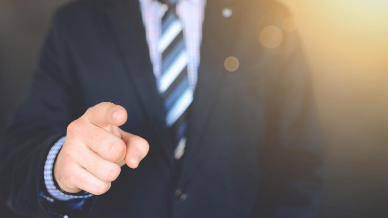 [Bintang] Usai Pecat Karyawan karena Izin Menemani Anak Sakit, Bos Ini Langsung Kena Karma