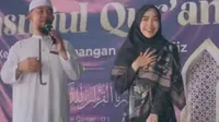 Ria Ricis Berikan Donasi Al-Quran dan Alat Baca Tulis untuk Madrasah Tsanawiyah di Kota Depok