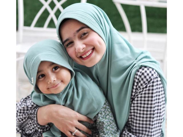 Nama Bayi Perempuan Islami 200 Pilihan Nama Anak Perempuan