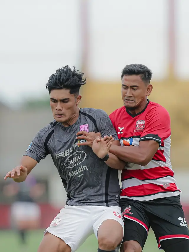 Persis Solo