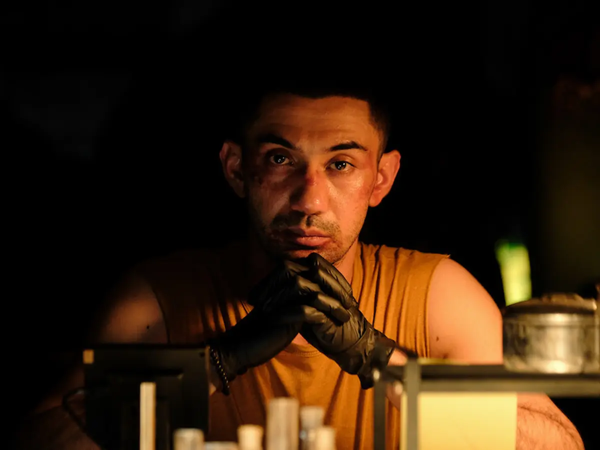 Sinopsis 24 Jam Bersama Gaspar, Film Aksi Reza Rahadian dan Laura Basuki -  Regional Liputan6.com