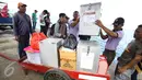 Sejumlah kotak suara disiapkan untuk simulasi Pemungutan Suara di Pulau Pramuka, Kepulauan Seribu, Jakarta, Sabtu (4/2). Simulasi dilakukan demi menjaga ke utuhan prosedur yang ditentukan KPU RI. (Liputan6.com/Helmi Afandi)