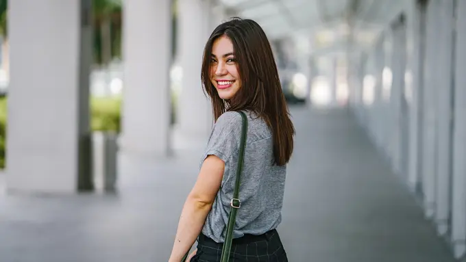 wanita agustus yang makin bahagia usia 30