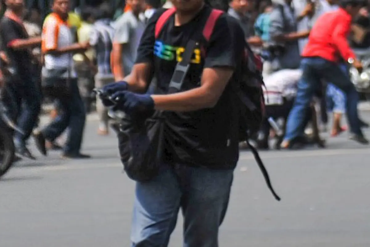 20160114-Ini Foto Pelaku Teror Sarinah?-Jakarta