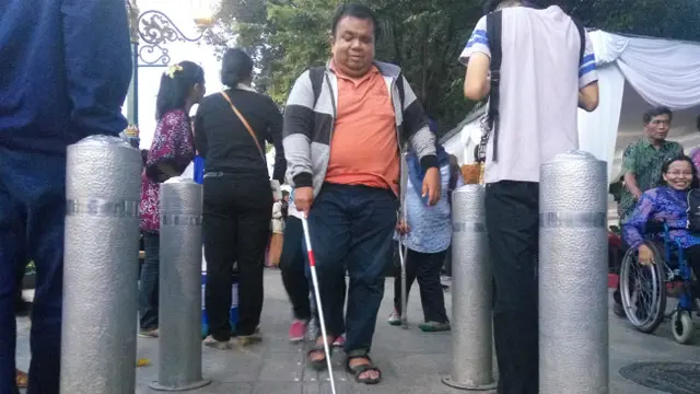 Trotoar Kota Yogyakarta Menuai Kritikan Para Difabel