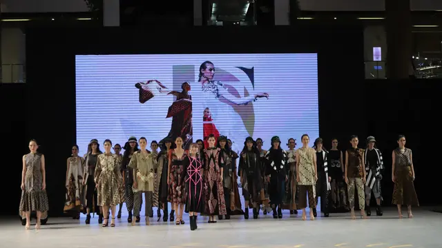 23 Fashion District 2019