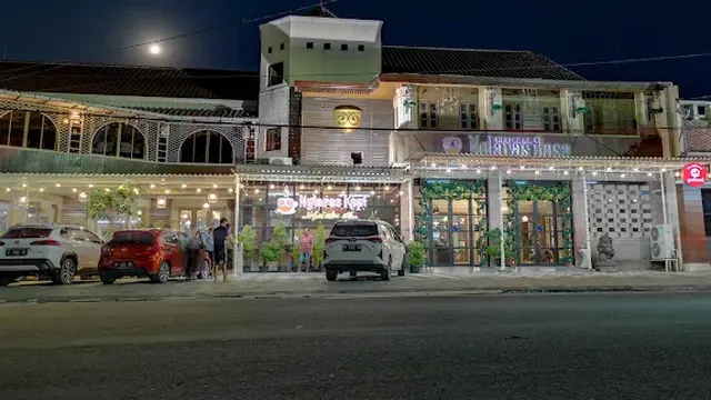 Nglaras Rasa Thamrin