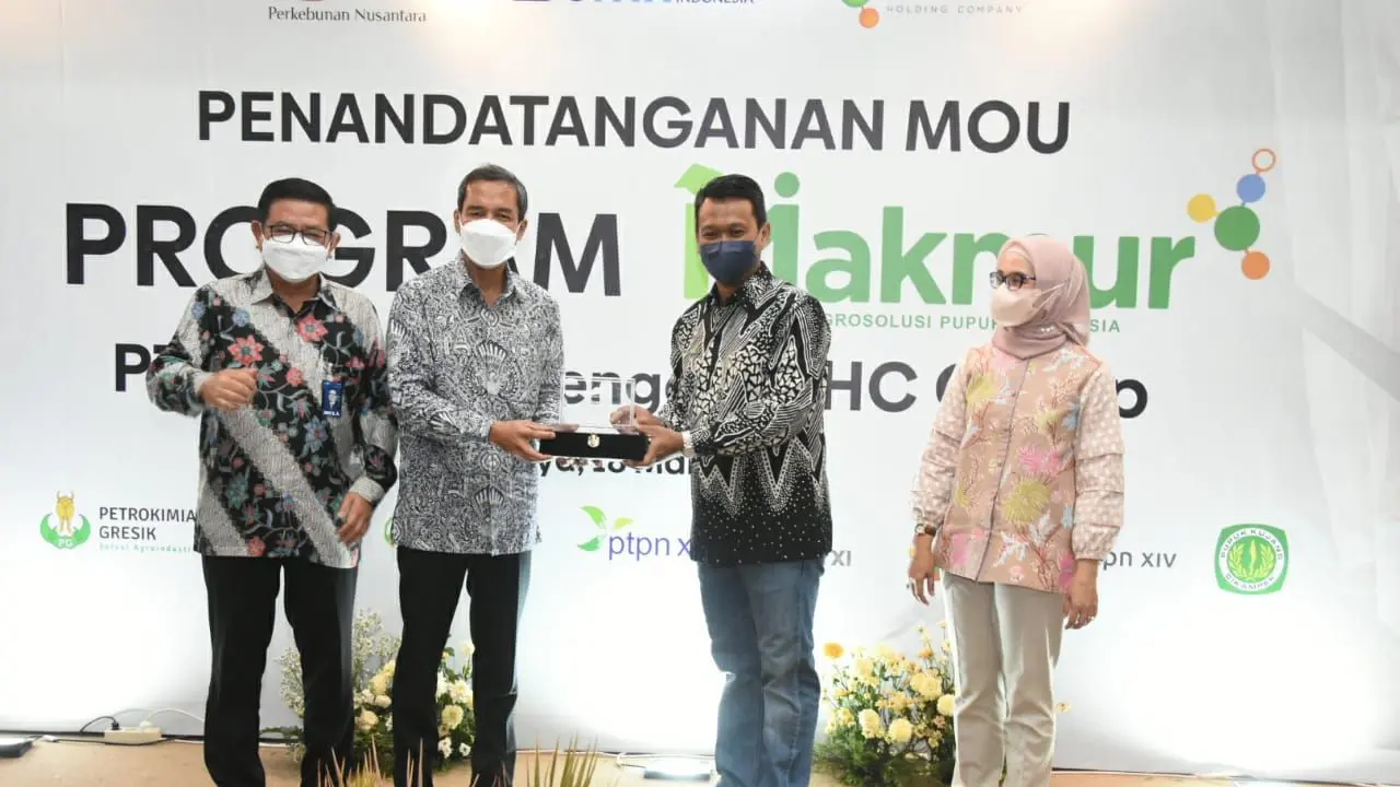 Penandatanganan MoU oleh PKG dan PKC dengan PTPN VII, PTPN IX, PTPN X, PTPN XII, dan PTPN XIV, di Surabaya, Jawa Timur, Jumat (18/3/2022).