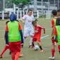 Lifebuoy ingin menggalakkan edukasi Cuci Tangan Pakai Sabun (CTPS) di 5 Momen Penting melalui medium yang digemari oleh jutaan anak Indonesia, yaitu olah raga sepak bola.