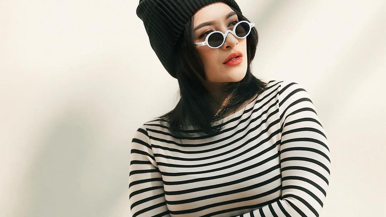 7 Potret Terbaru Nathalie Holscher Berambut Pendek, Makin Cocok dengan Gaya Tomboi - Makin Swag