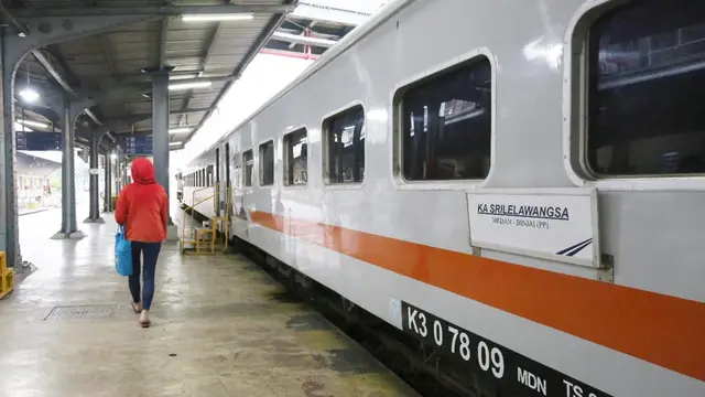 Kereta Api Srilelawangsa