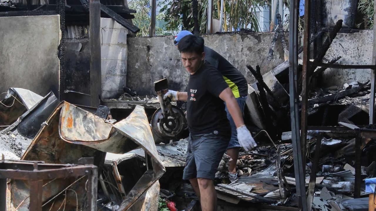 FOTO: Nasib Pedagang Kalibata Usai Sembilan Kios Dibakar Massa