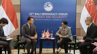 Menteri Luar Negeri RI Retno Marsudi bertemu dengan Menteri Negara Singapura untuk Urusan Sumber Daya Manusia Zaky Mohammad. (Dokumentasi Kemlu RI)