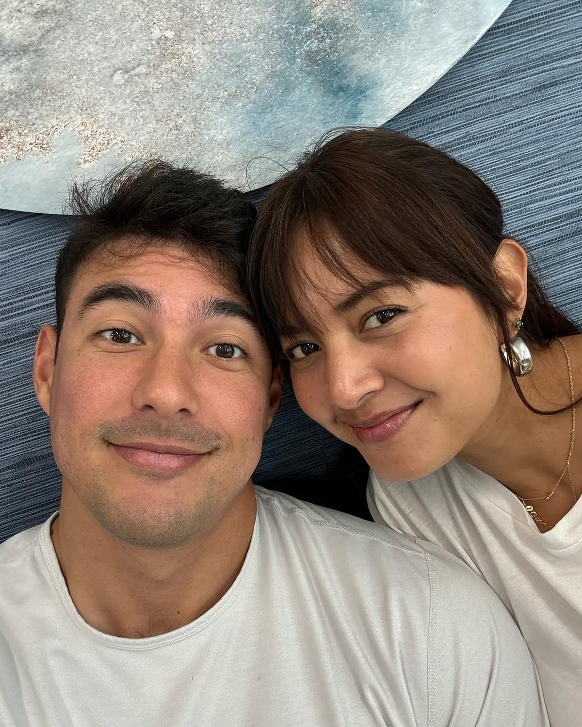 Resmi Menikah, Ini Deretan Foto Mesra Aurelie Moeremans dan Tyler Bigenho yang Doyan Selfie Bareng