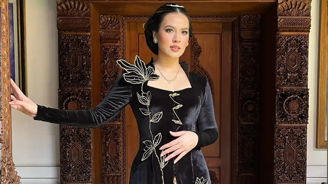 Tips Memilih Kebaya Sesuai Bentuk Tubuh agar Tampil Anggun dan Menawan Seperti Deretan Selebriti Ini - 1