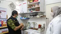 Kemenkes Minta Setop Sementara Jual Obat Sirup, Dinkes Kota Tangerang Sidak Apotek