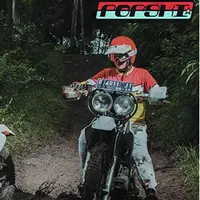 Artis peran Poppy Sovia dan Ahmad Gussaoki baru saja meresmikan hubungannya ke janji suci pernikahan. Pasangan yang menjalin kasih sekitar enam bulan itu resmi nikah pada Sabtu (24/3/2018). (Instagram/popsovia)