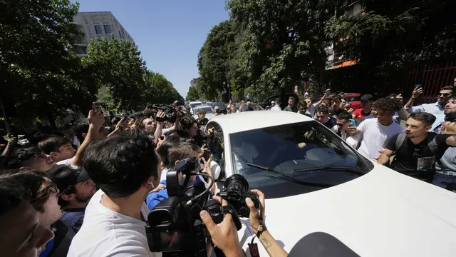 Senyum Romelu Lukaku Sapa Fans Inter Milan
