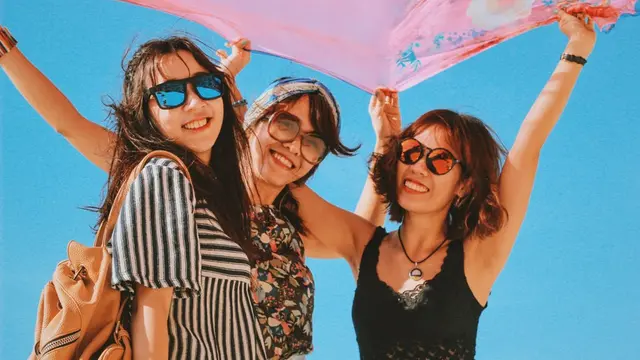 Kamu Pikir Biasa, Padahal 7 Sikap Ini Bikin Pacar Cemburu Buta