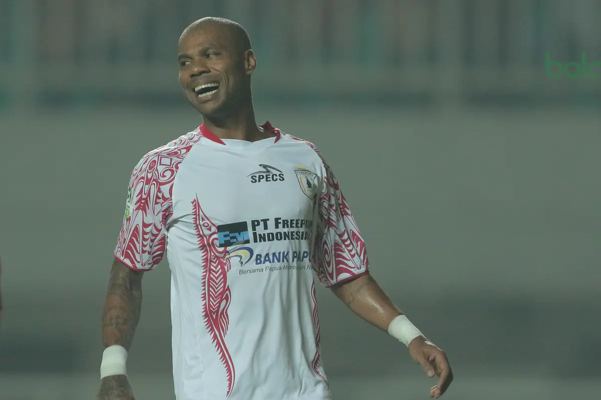 Persipura Jayapura, Hilton Moreira, Bola.com