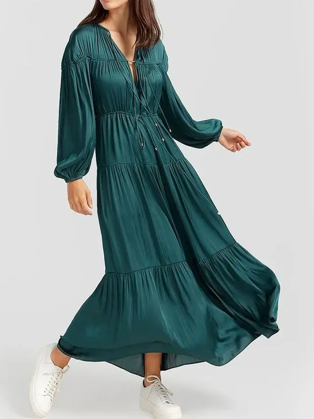 Ilustrasi emerald green dress
