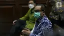 Terdakwa kasus dugaan suap penghapusan red notice atas nama Djoko S Tjandra, Brigjen (Pol) Prasetijo Utomo bersiap menjalani sidang pembacaan tuntutan di Pengadilan Tipikor Jakarta, Senin (8/2/2021). Prasetijo Utomo dituntut 2,5 tahun penjara, denda Rp 100 Juta. (Liputan6.comHelmi Fithriansyah)