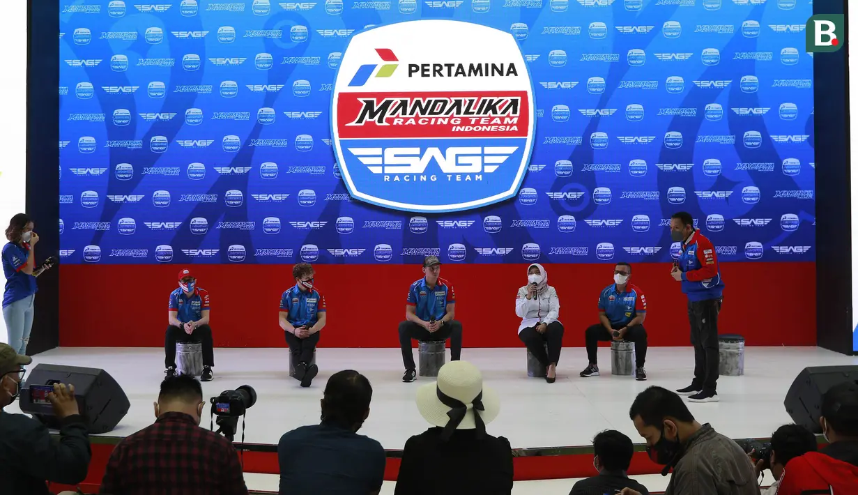 Pertamina Mandalika SAG Team merupakan perpaduan antara Pertamina selaku BUMN yang berkolaborasi dengan Mandalika SAG Team dalam olah raga balap motor. (Bola.com/M Iqbal Ichsan)