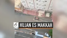 Abdullah Gymnastiar mengunggah video hujan es dan banjir yang terjadi di kota Makkah, Arab Saudi.