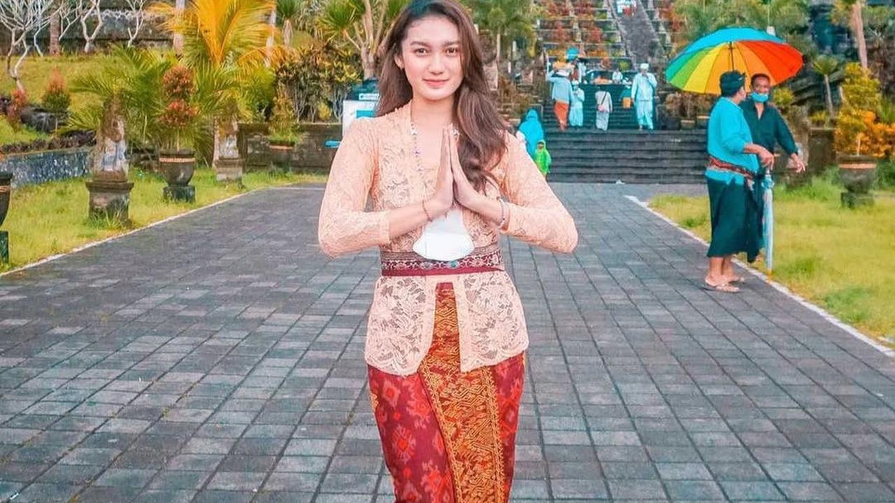Potret Cantik Fiolina Teja Yanti, Pemeran Risa di Sinetron IKRAR CINTA SUCI yang Banyak Diperbincangkan