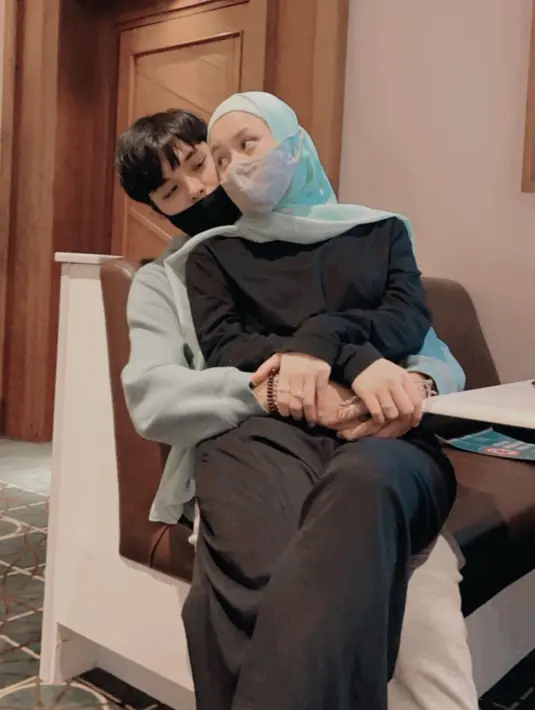 Rey Mbayang dan Dinda Hauw (Instagram/dindahw)