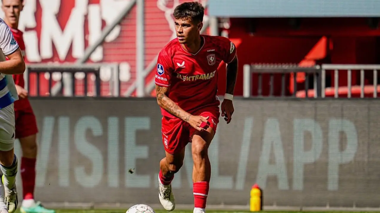 Mees Hilgers - FC Twente 2024/2025