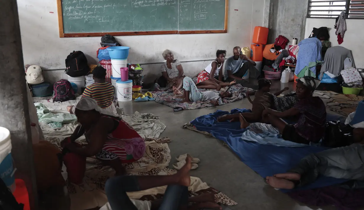 “Haiti adalah salah satu negara yang paling rentan di dunia dalam hal dampak cuaca ekstrem,” kata Jean-Martin Bauer, direktur Program Pangan Dunia untuk Haiti. (AP Photo/ Odelyn Joseph)