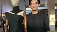 Arron Bryan Menangkan Future Fashion Designer 2026, Bawa Angsa Hitam di Final