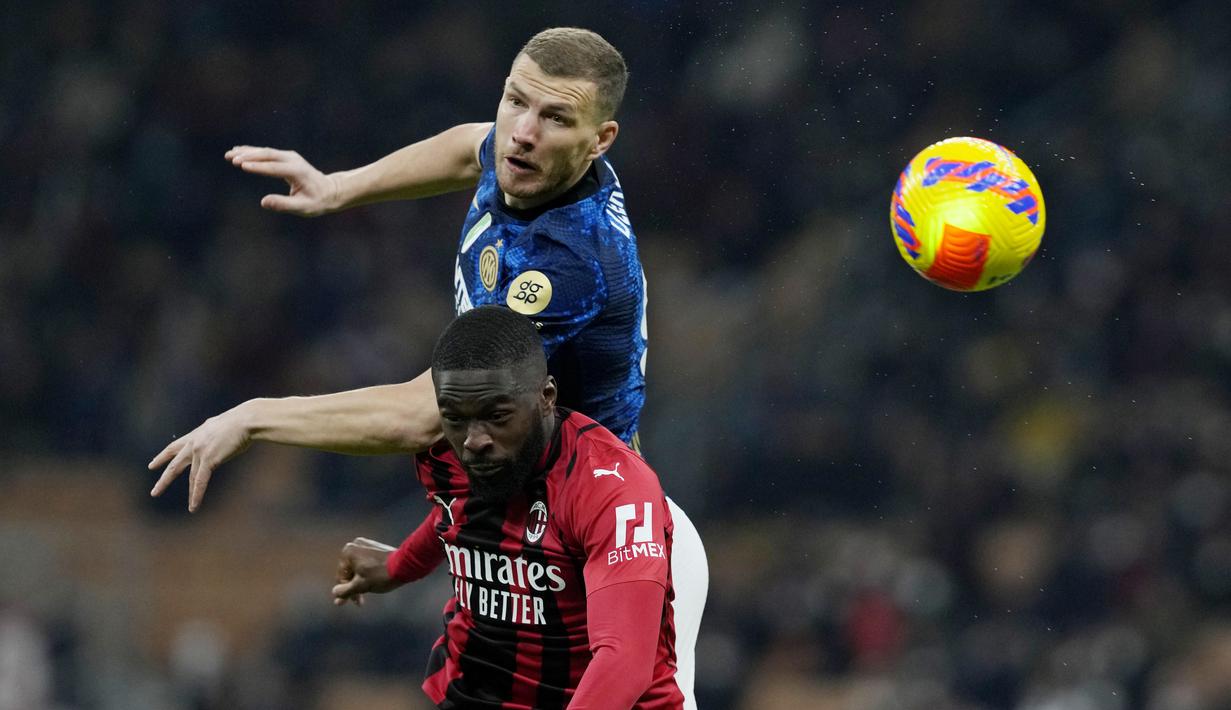 Hasil imbang pada Derby della Madonnina ini membuat kedua tim punya peluang yang sama besarnya di leg kedua nanti. Leg kedua bakal berlangsung pada 20 April mendatang untuk menentukan siapa yang bakal melaju ke final. (AP/Antonio Calanni)