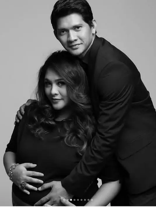 Penyanyi Audy Item kini tengah mengandung anak kedua buah cintanya dengan Iko Uwais. Kini, usia kehamilan peraih penyanyi Solo Wanita Pop Terbaik Anugerah Musik Indonesia 2003 itu memasuki 29 minggu. (instagram/audyitem)