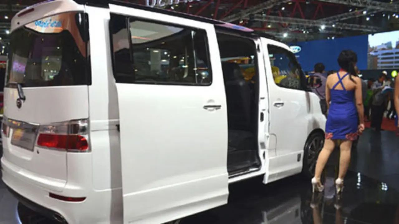Daihatsu Luxio Quartett
(Foto: Nazar Ray)