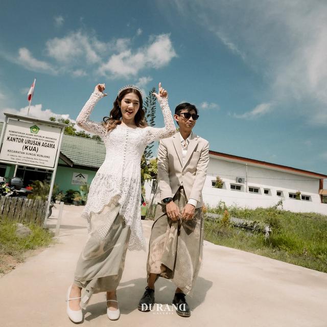 12 Artis ini buktikan menikah di KUA tetap sakral dan berkesan